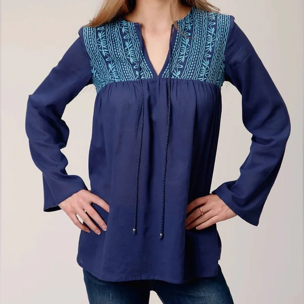 NWT Roper Women’s Long Sleeve Cotton Embroidered Blue Blouse size M